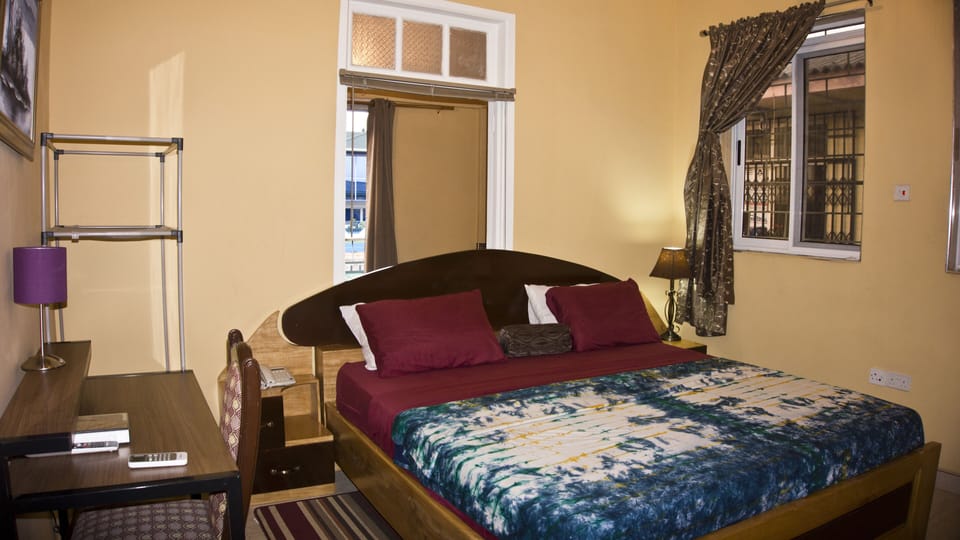 Executive Suite, Private Bathroom | Memory foam beds, in-room safe, desk, laptop workspace