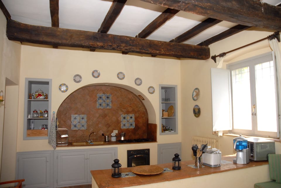 Villa, 6 Bedrooms | Private kitchen | Full-size fridge, microwave, oven, stovetop