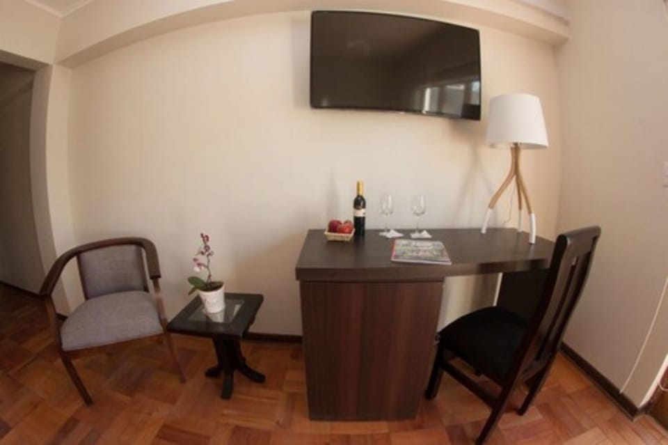 Minibar, in-room safe, desk, iron/ironing board