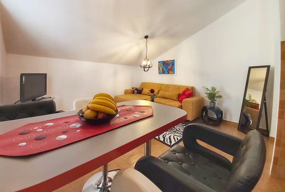Classic Apartment, 1 King Bed with Sofa bed | Living area | TV