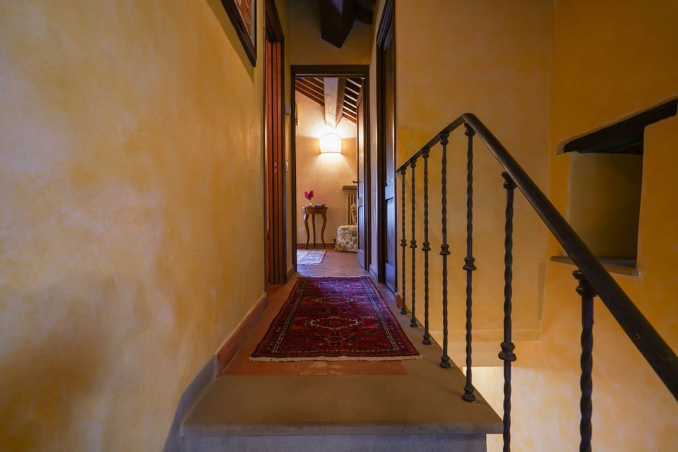 Room Detail