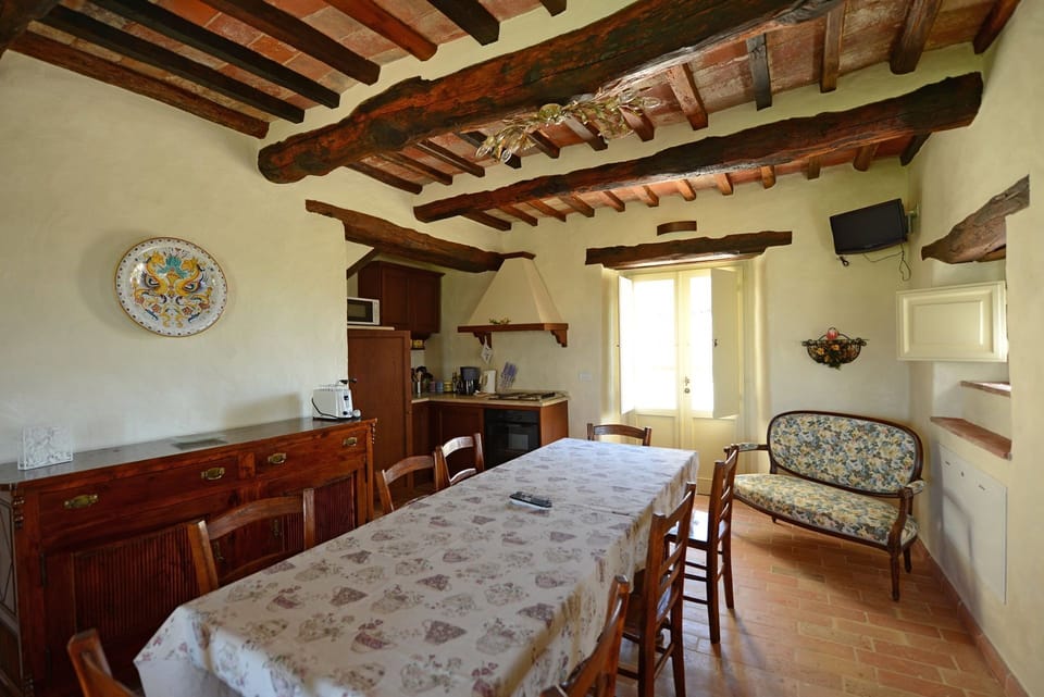 Dining Room, Kitchen