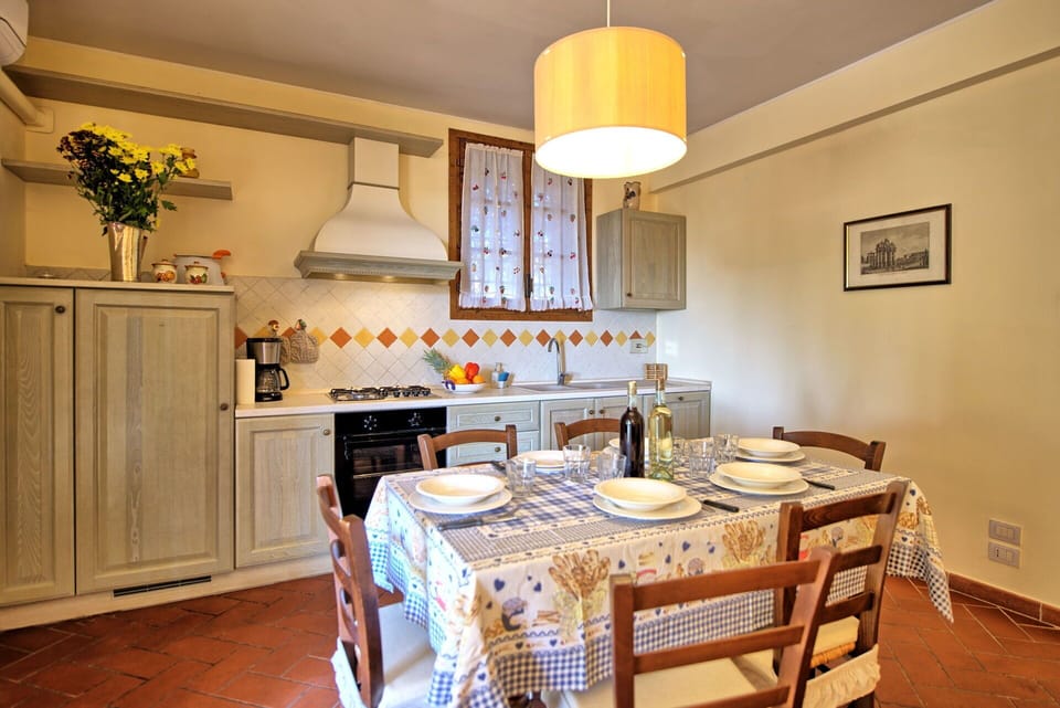 Dining Room, Kitchen