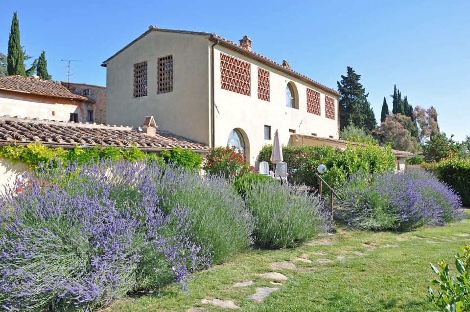 Building Exterior, Outdoor