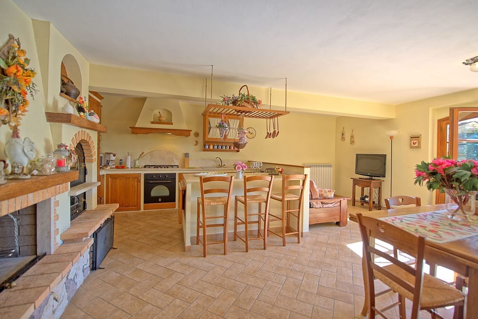 Dining Room, Kitchen