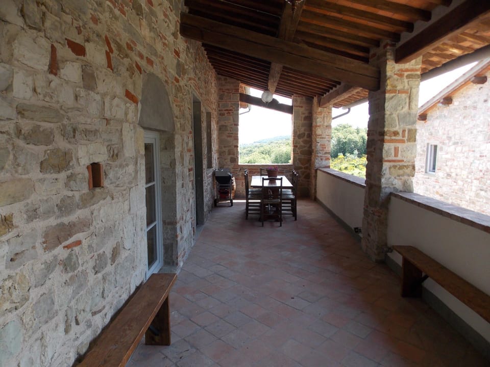 Balcony / Terrace / Patio