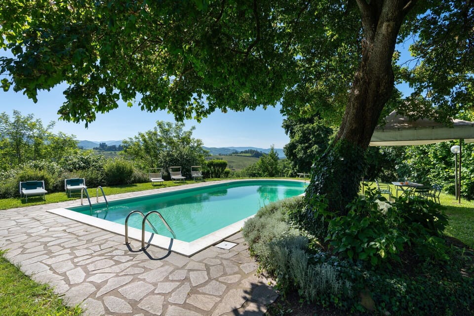 Building Exterior, Outdoor, Pool