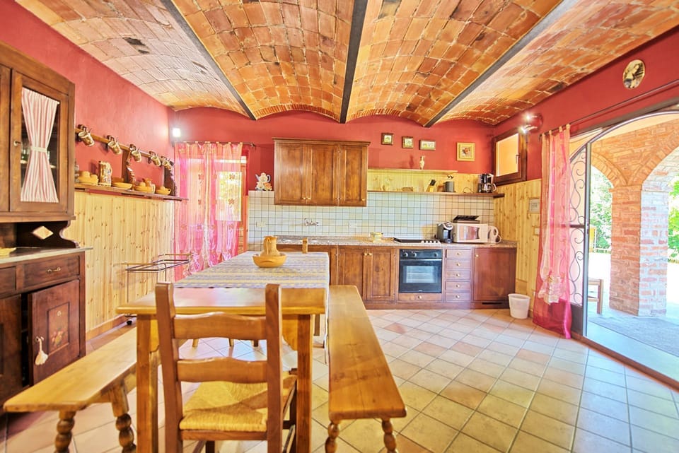 Dining Room, Kitchen
