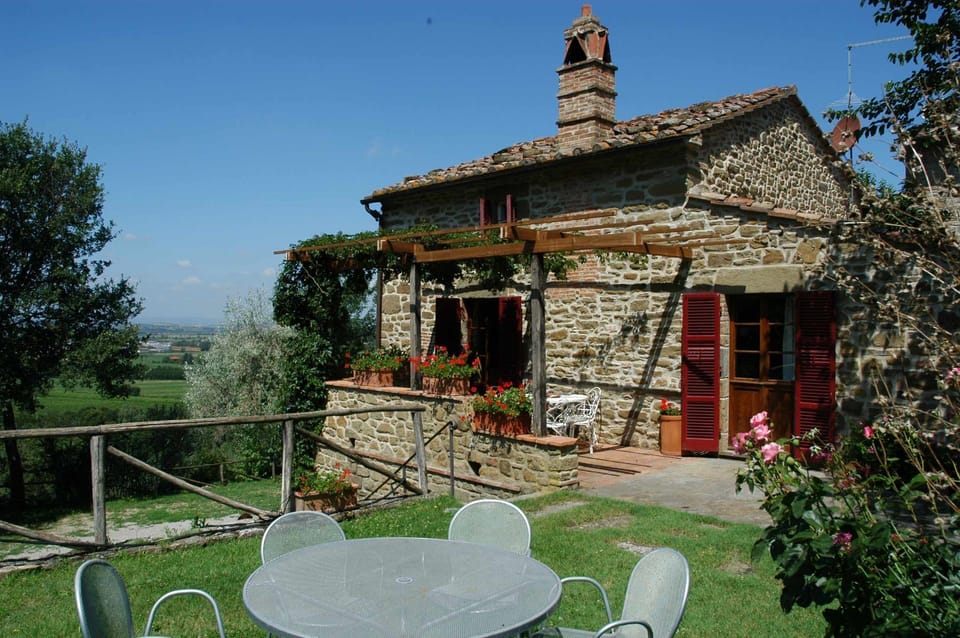 Main entrance and outdoor view