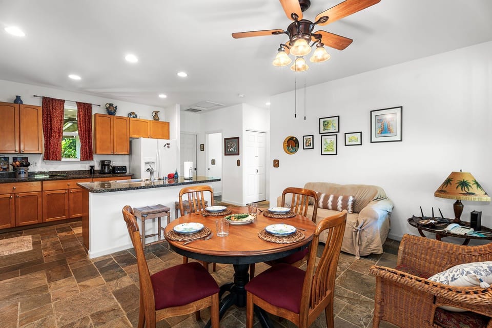 Breakfast Nook