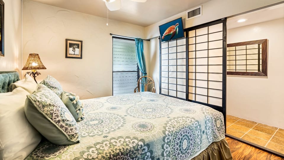 Bedroom 2 with Flat Screen TV