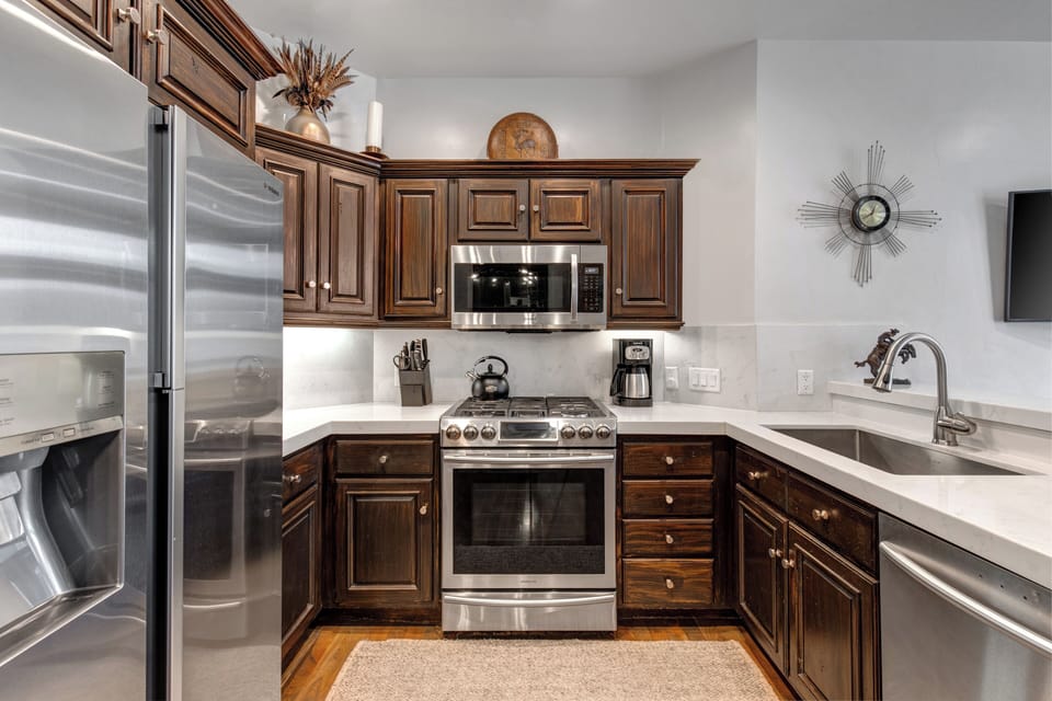 75 Main Street #102_New_15