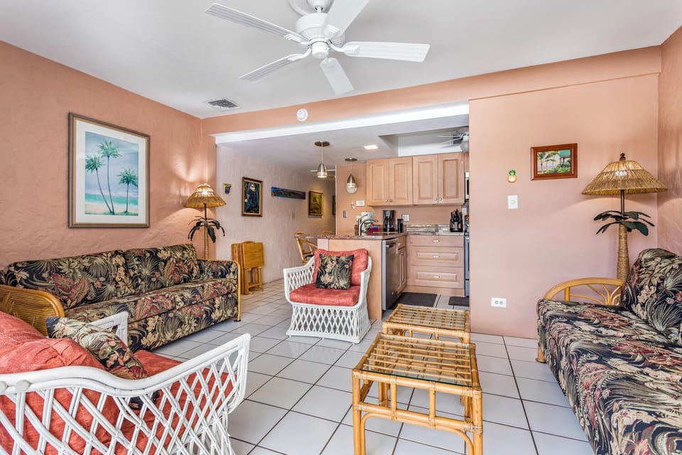 Living Area inside our Kona Oceanfront Condo