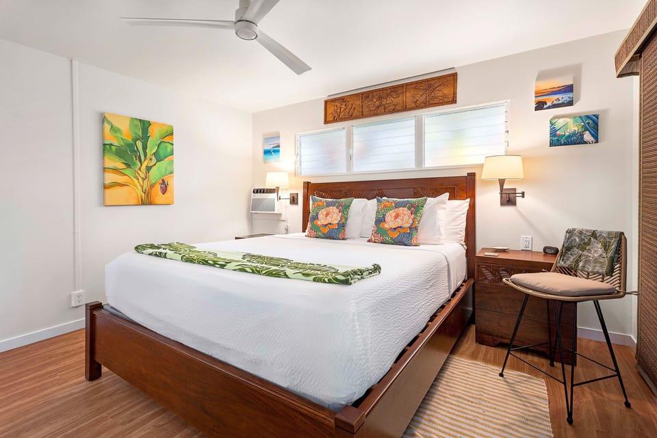 Bedroom with cal-king bed, air-conditioning