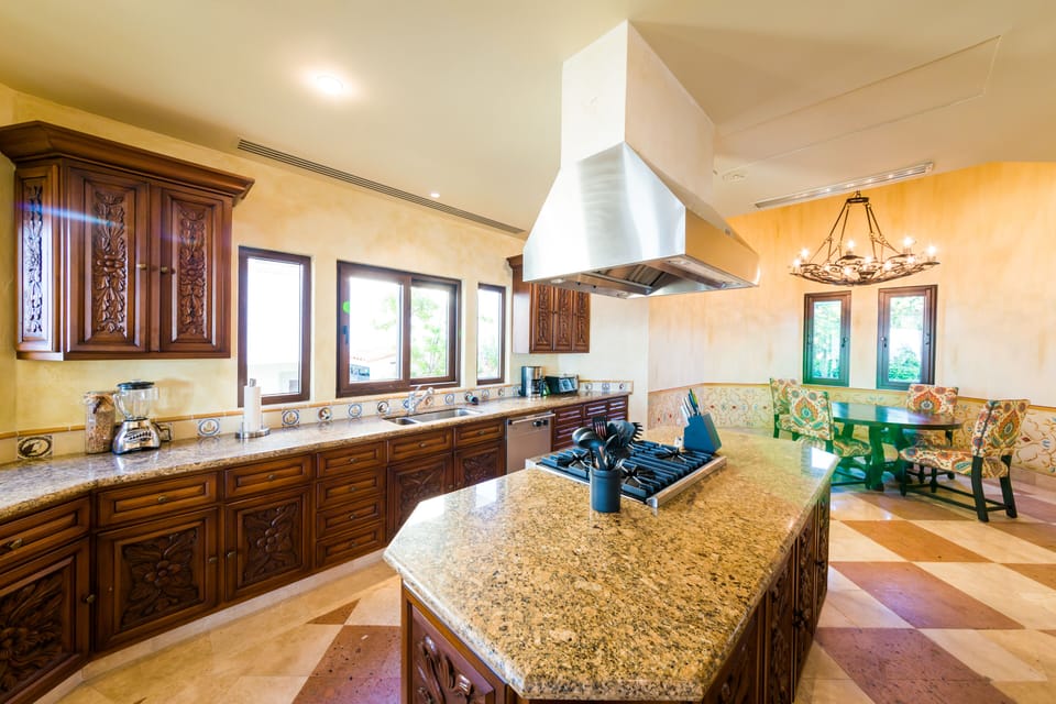 Fully Stocked Gourment Kitchen