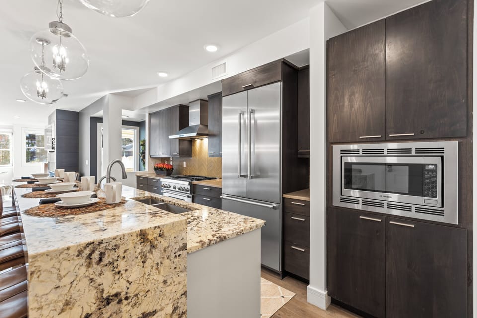 Rio Grande 203 has a well-equipped kitchen with stainless steel appliances.