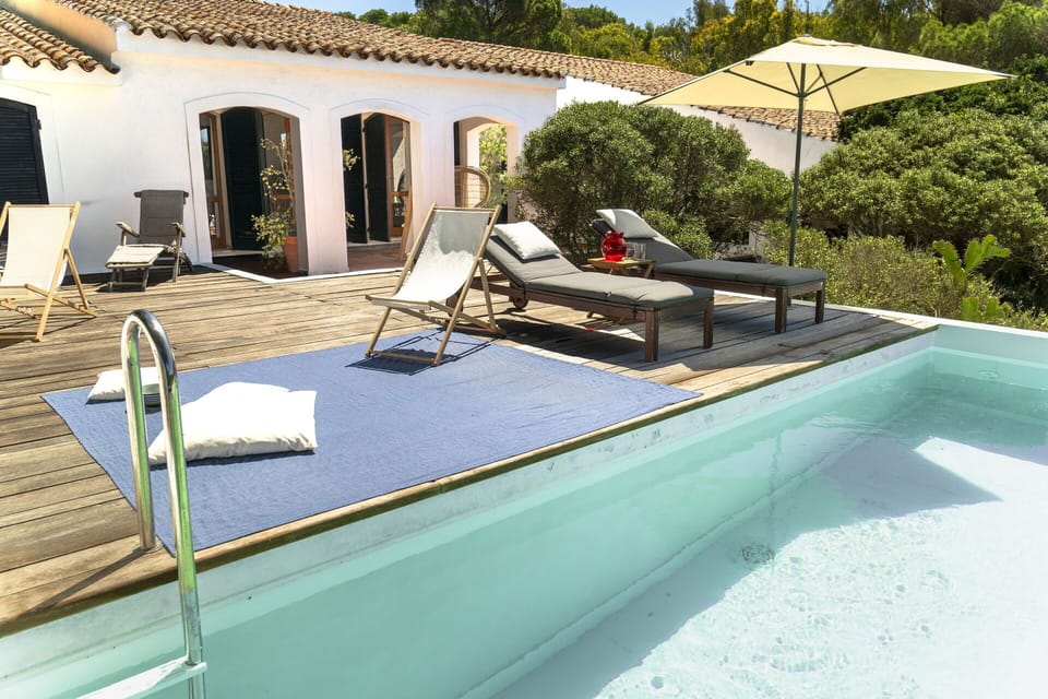 Swimming Pool, Outdoor Furniture, Furniture, Resort, Sunlounger, Leisure, Shade, Eco Hotel, Chair, Villa