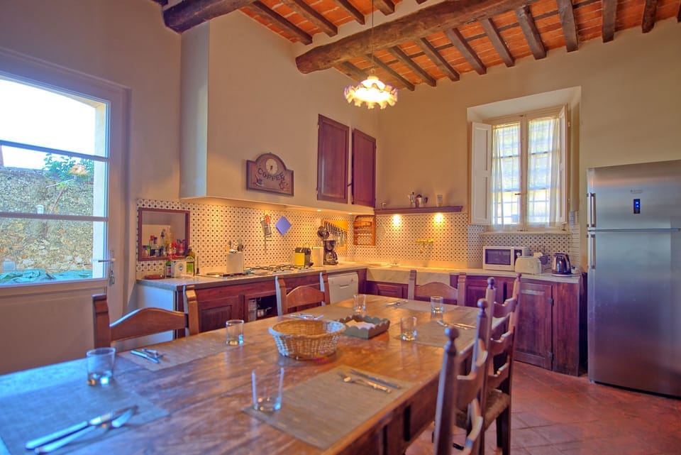 Dining Room, Kitchen