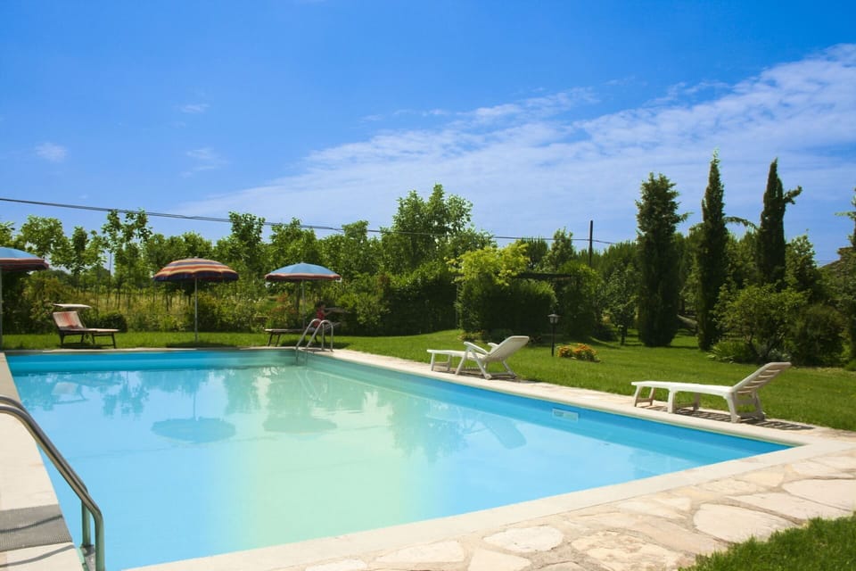 Swimming Pool, Blue, Outdoor Furniture, Resort, Leisure, Shade, Eco Hotel, Sunlounger, Thermae, Landscaping