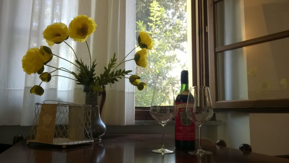Room Detail