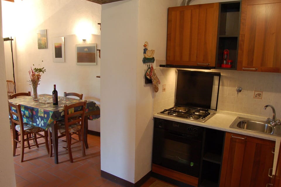 Dining Room, Kitchen