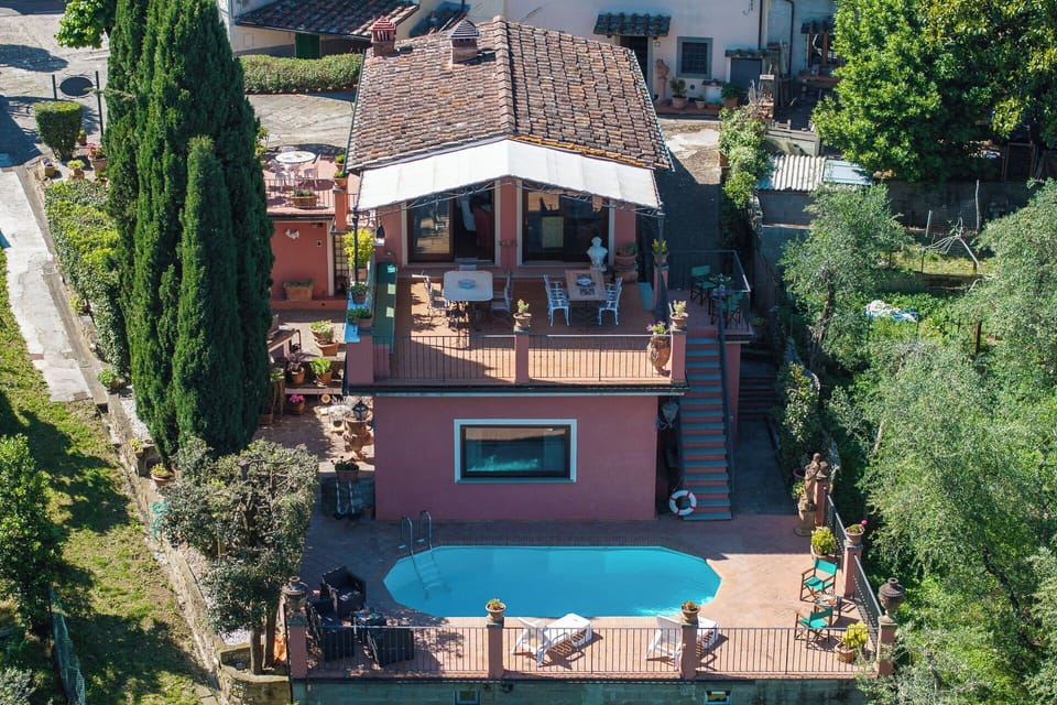Balcony / Terrace / Patio, Building Exterior, Outdoor, Pool