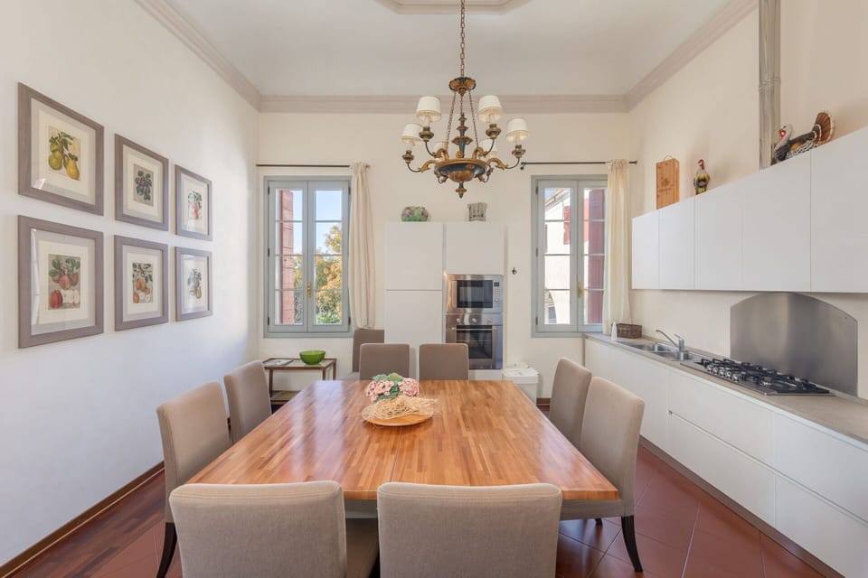 Dining Room, Kitchen