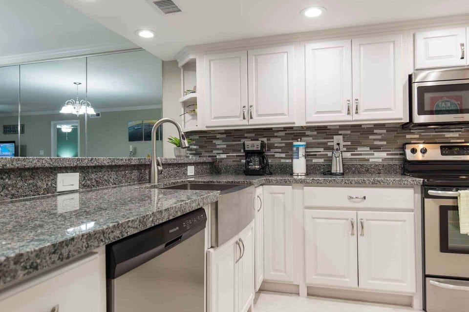 Plenty of counter space in the kitchen