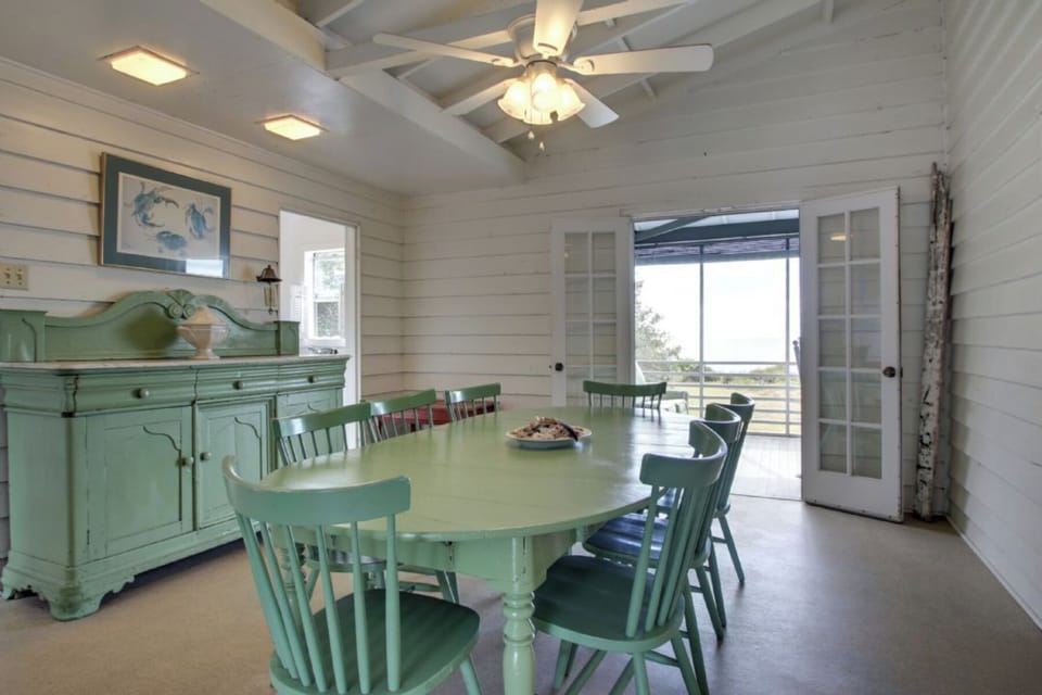 Dining room, ideally set up to catch the breeze!