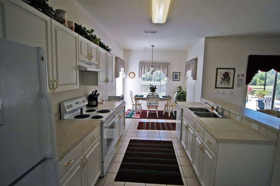 5-Bedroom-Orlando-Vacation-Home-Cumbrian-Lakes-Kissimmee-Florida-near-Disney