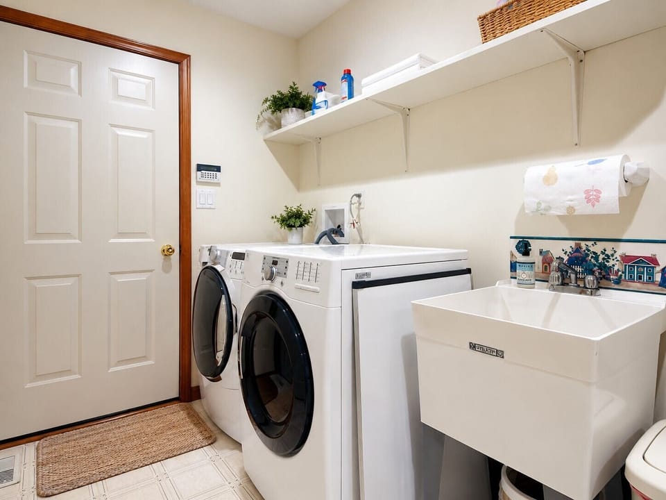 Laundry and garage entrance