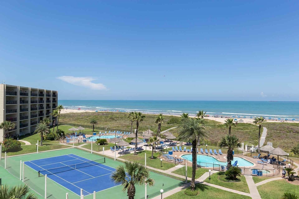 Swimming, tennis and more just outside