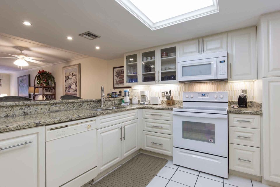 Plenty of counter space in the kitchen