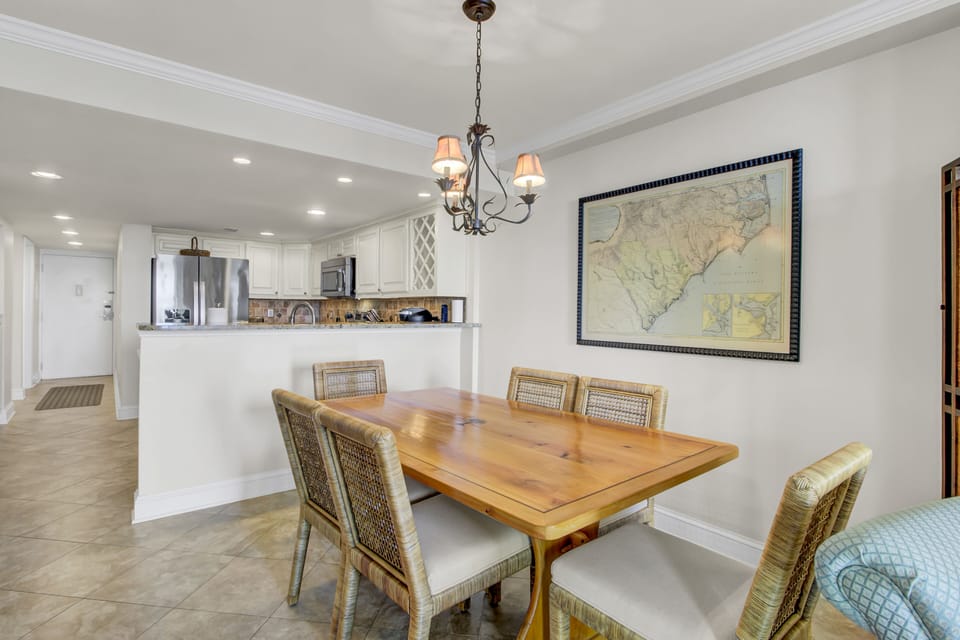 Dining room.