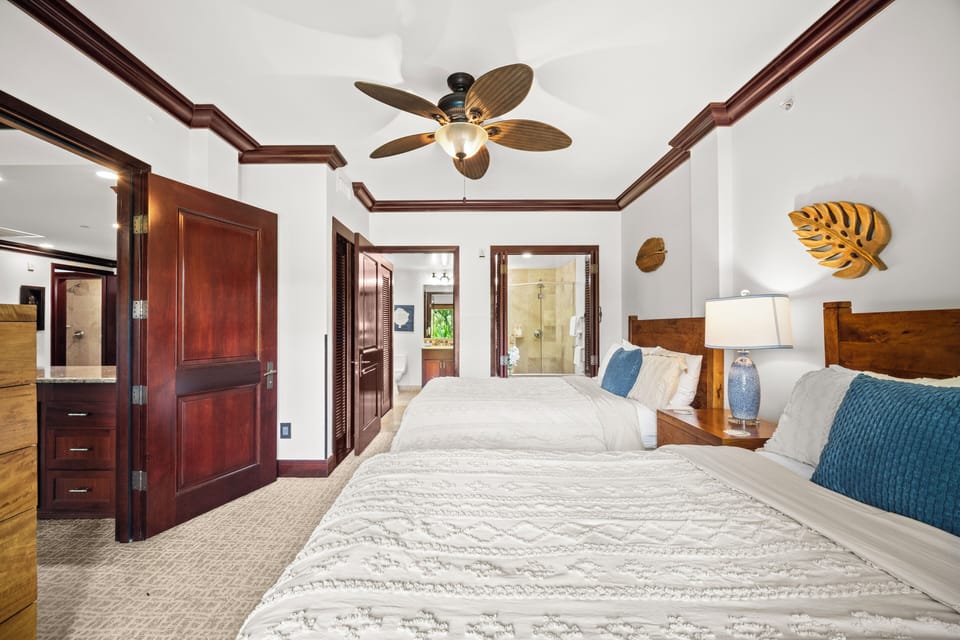 E105 2nd Bedroom, 2 Full Beds
