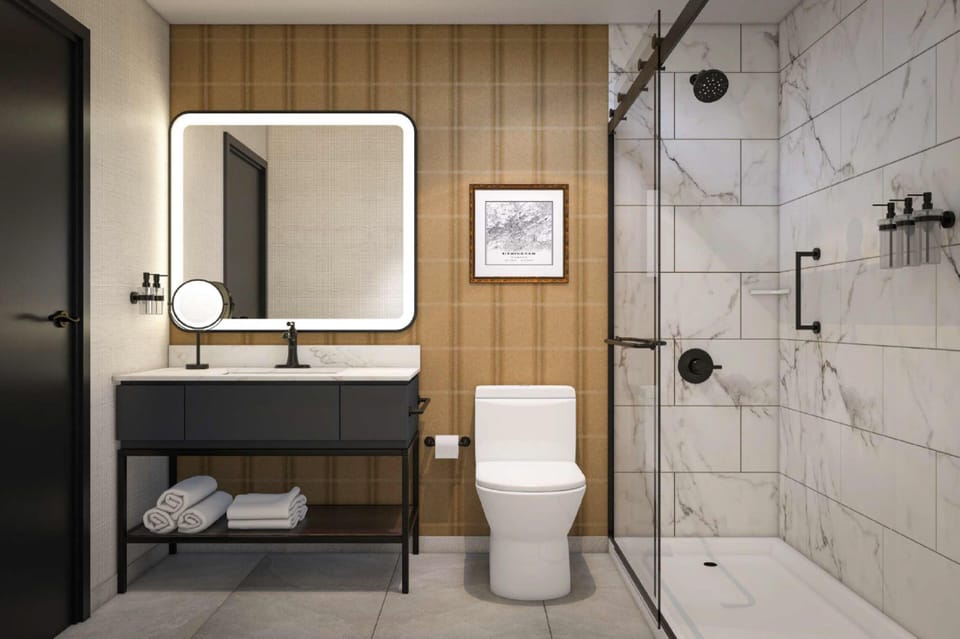 One king bed non smoking | Bathroom | Free toiletries, hair dryer, towels, soap