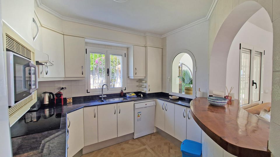 Open kitchen