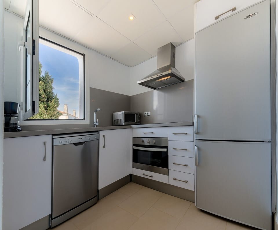 Electrical household and Villa Poniente window kitchen in Villas Flamenco Beach in Conil