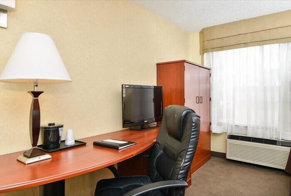 In-room business center