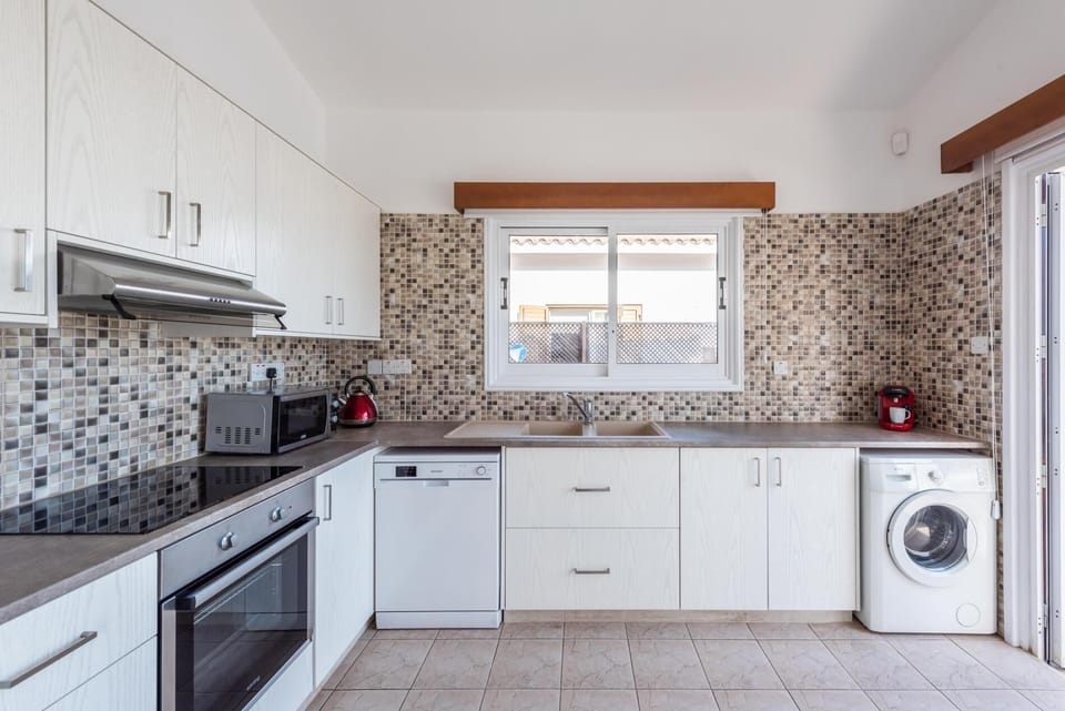 Villa Marina Sunrise by Ezoria Villas (4822)