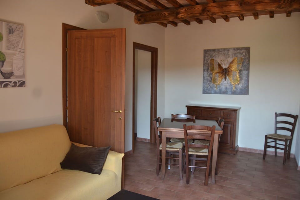 Room, Property, Furniture, Building, House, Interior Design, Real Estate, Floor, Table, Ceiling