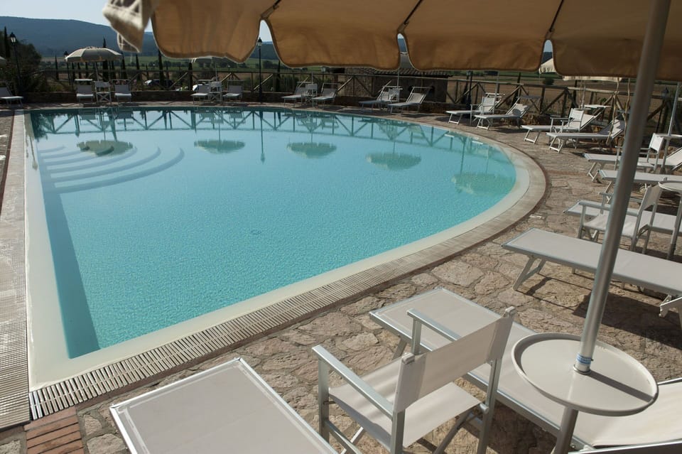 Swimming Pool, Property, Resort, Azure, Vacation, Leisure, Real Estate, Hotel, Building, House