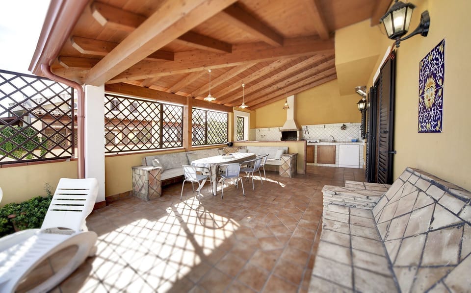 Property, Building, Room, Interior Design, Real Estate, House, Architecture, Ceiling, Furniture, Home