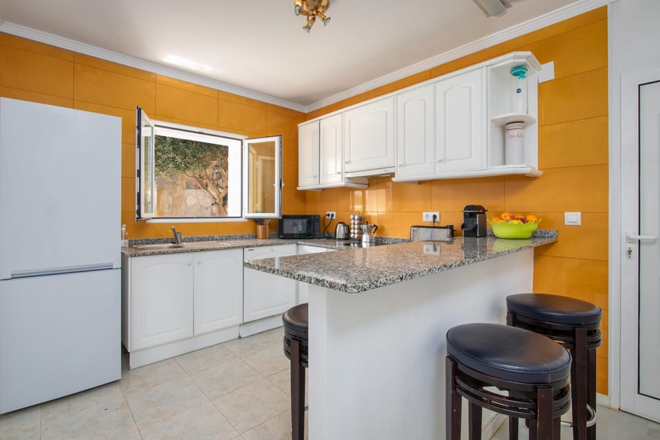 Open kitchen