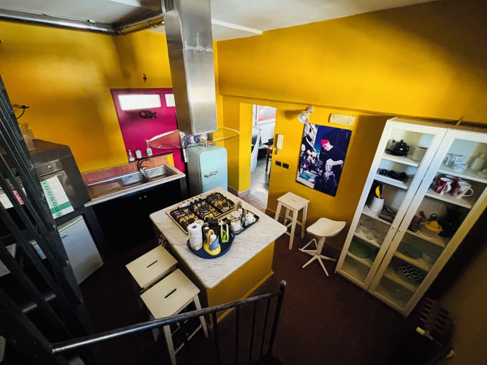Studio Suite | Private kitchen | Shared fridge, electric kettle