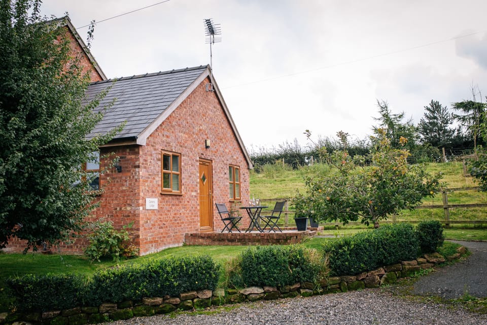 Outside of Carters Lodge