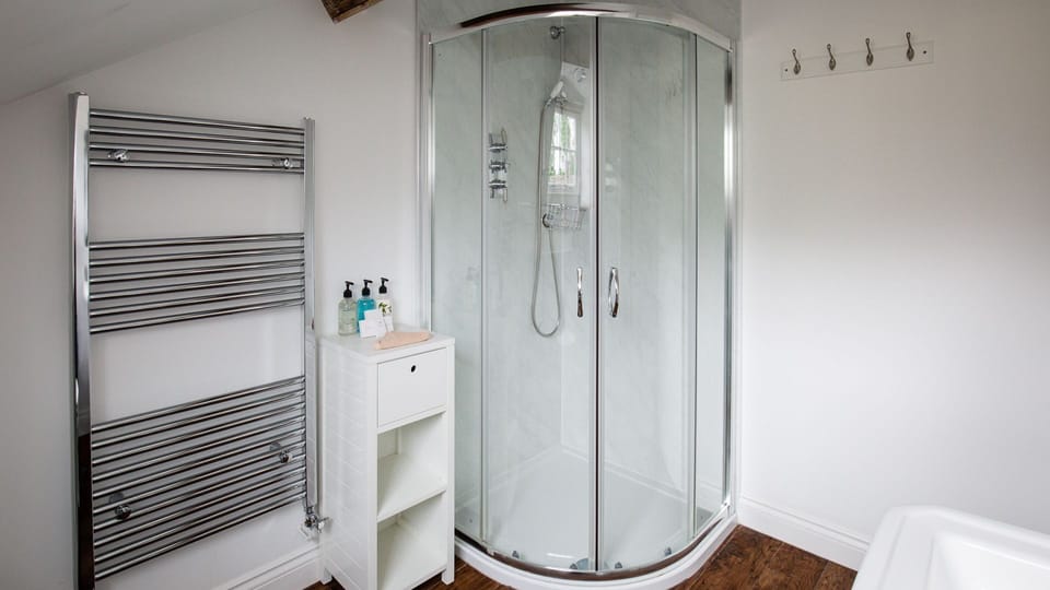 Family Bathroom, Prince Rupert at Sudeley Castle, Bolthole Retreats