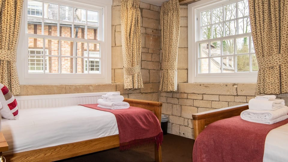 Bedroom 2, Princess Elizabeth at Sudeley Castle, Bolthole Retreats
