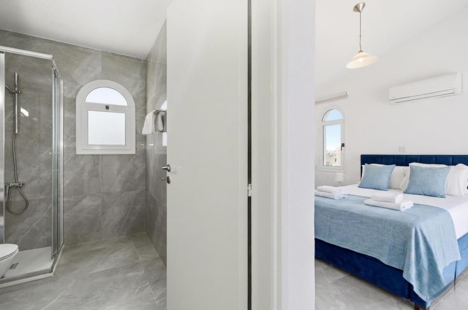 Second Bathroom
walk-in shower