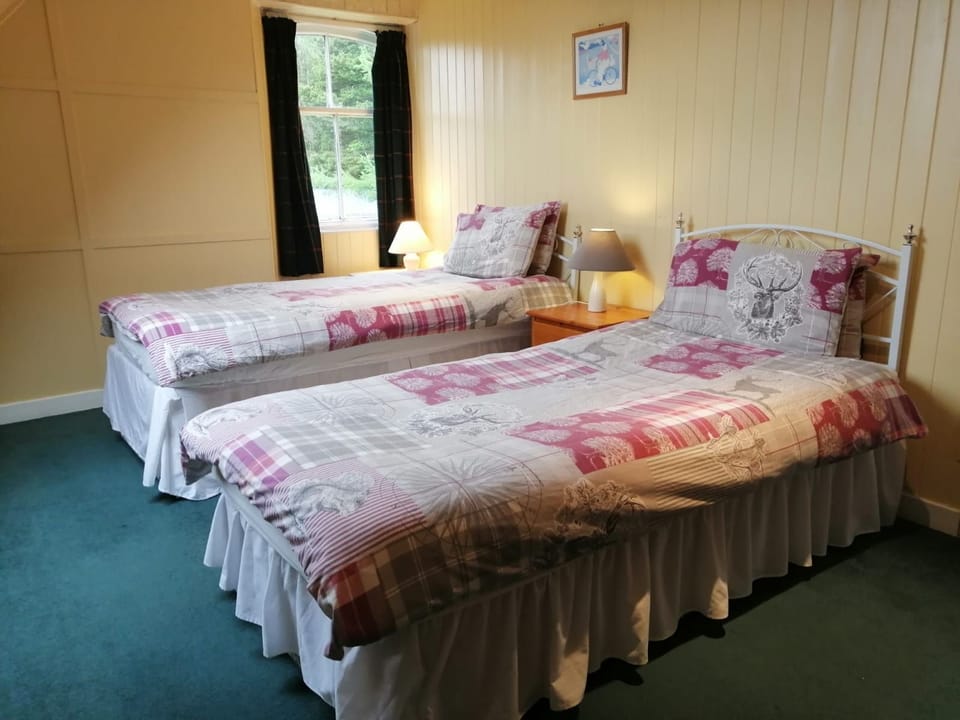 Twin Bedroom